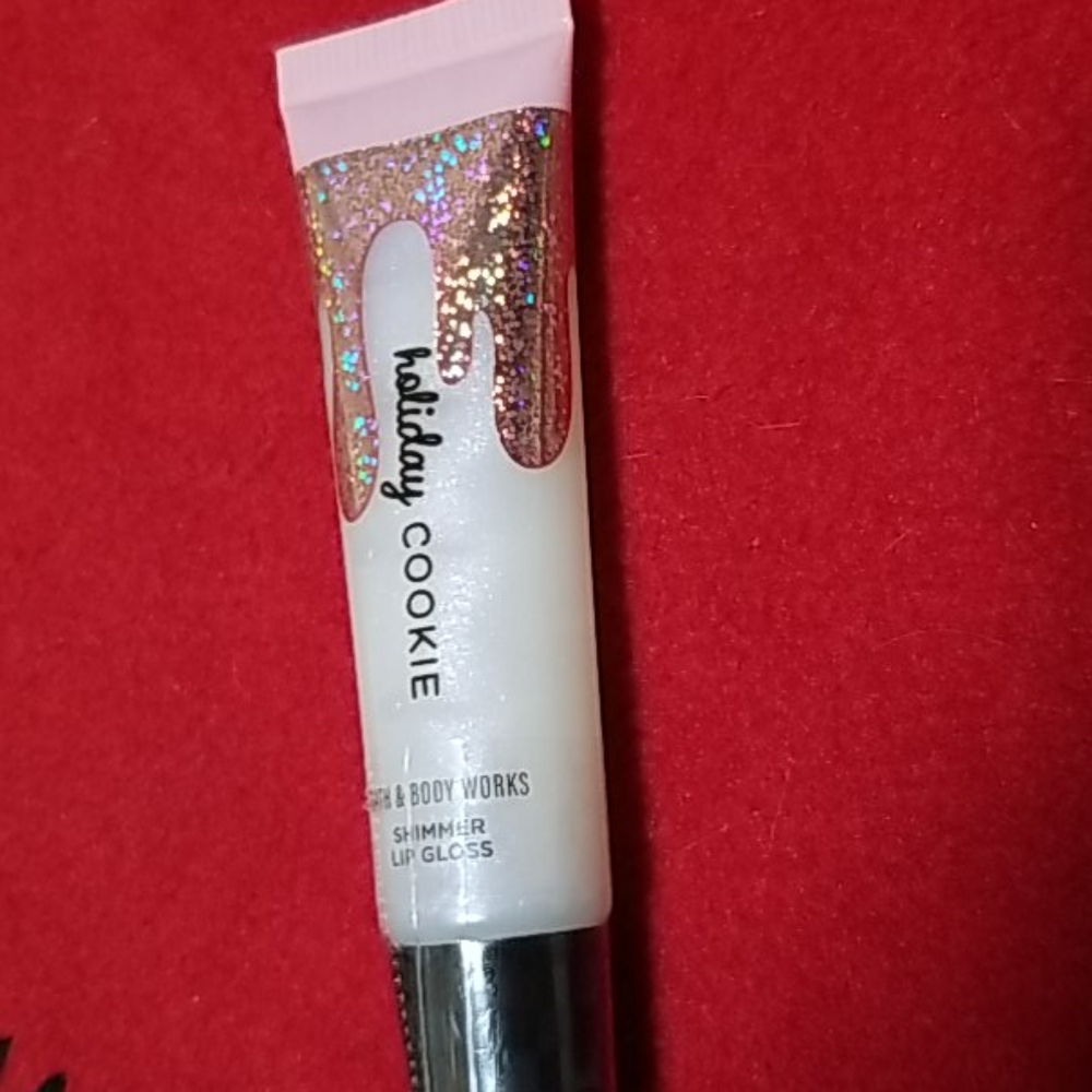Holiday cookie bath and body works lip gloss